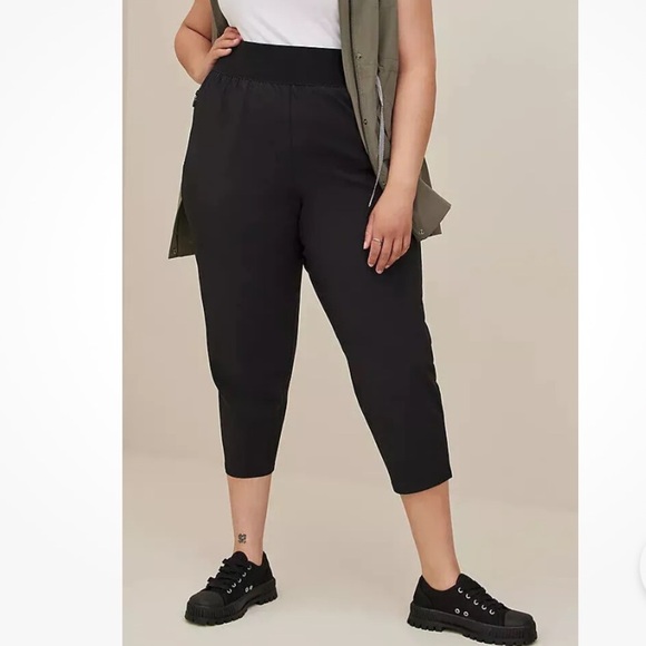 NWT Torrid Happy Camper Stretch Woven Active Pant Black Loungewear PullOn 4 (4X) - Picture 1 of 7